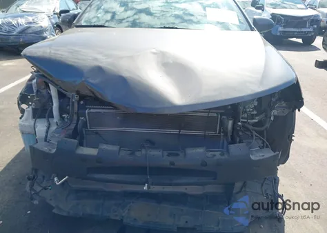 2014 Toyota Camry Hybrid Xle z USA, uszkodzony, nr VIN 4T1BD1FK7EU101964